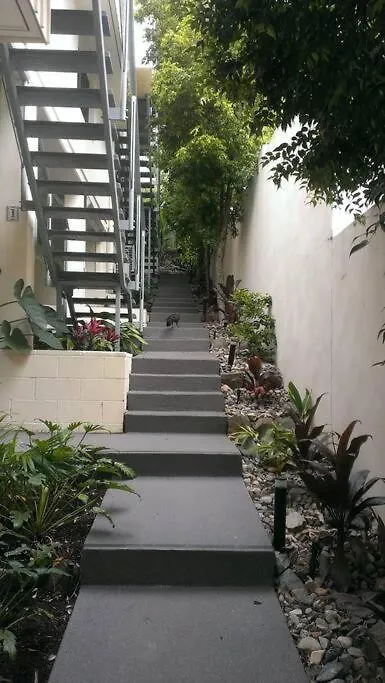 Yaringa Noosa Heads - Ocean View, Walk To Beach Apartment