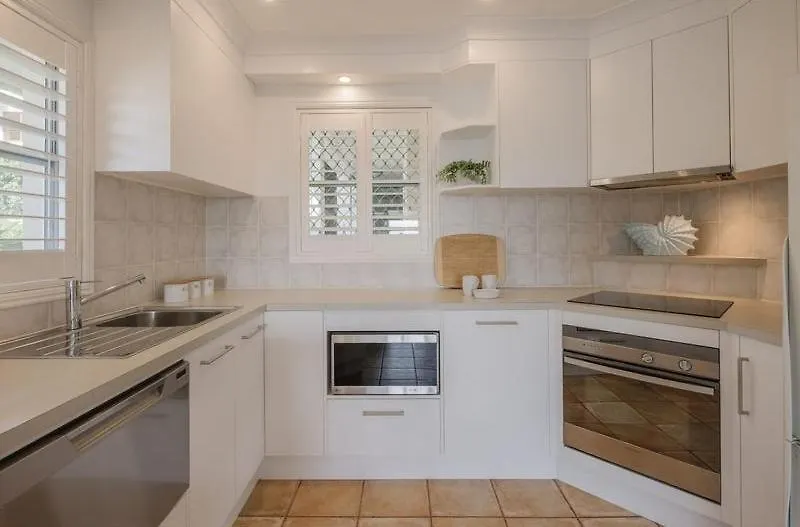 Yaringa Noosa Heads - Ocean View, Walk To Beach Apartment